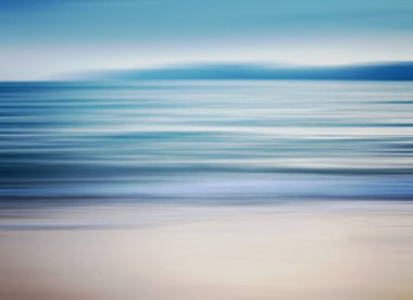 BLUR BACKGROUND . Deniz kumu gökyüzü ve yaz günü arka plan ve deniz gökyüzü ve güneşin dekorasyonu. Metin için boşluk