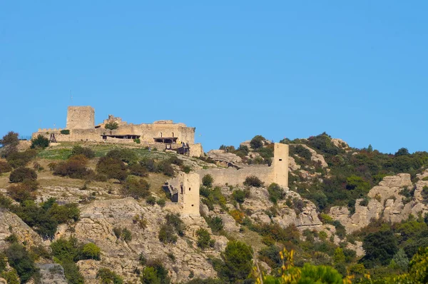 Ruinen Einer Mittelalterlichen Festung Auf Einem Felsvorsprung Südfrankreich Die Landschaft — Stockfoto