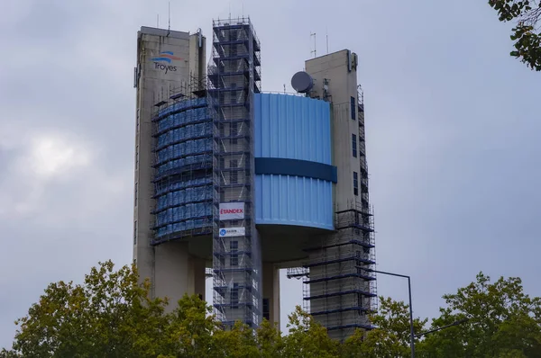 Troyes França Outubro 2020 Obras Manutenção Torre Água Torre Transmissão — Fotografia de Stock