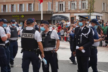 Toulouse, Fransa - 8 Mayıs 2023: Zafer Günü 'nü kutlamak için açık hava geçit töreni