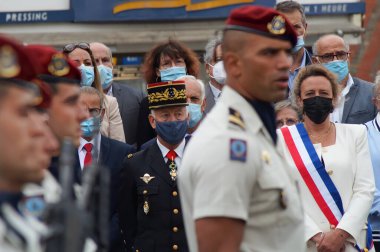 Toulouse, Fransa - 8 Mayıs 2023: Zafer Günü 'nü kutlamak için açık hava geçit töreni