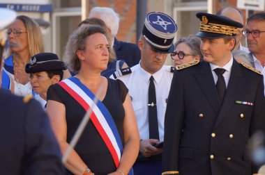 Toulouse, Fransa - 8 Mayıs 2023: Zafer Günü 'nü kutlamak için açık hava geçit töreni