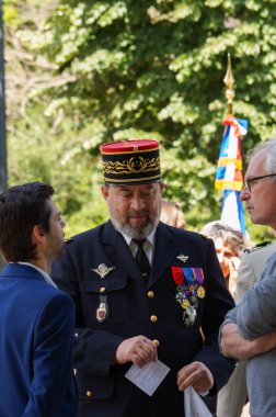 Toulouse, Fransa - 8 Mayıs 2023: Zafer Günü 'nü kutlamak için açık hava geçit töreni