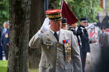 Toulouse, Fransa - 8 Mayıs 2023: Zafer Günü 'nü kutlamak için açık hava geçit töreni