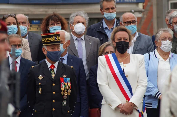 Toulouse, Fransa - 8 Mayıs 2023: Zafer Günü 'nü kutlamak için açık hava geçit töreni