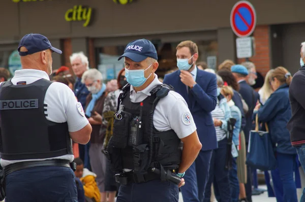 Toulouse, Fransa - 8 Mayıs 2023: Zafer Günü 'nü kutlamak için açık hava geçit töreni