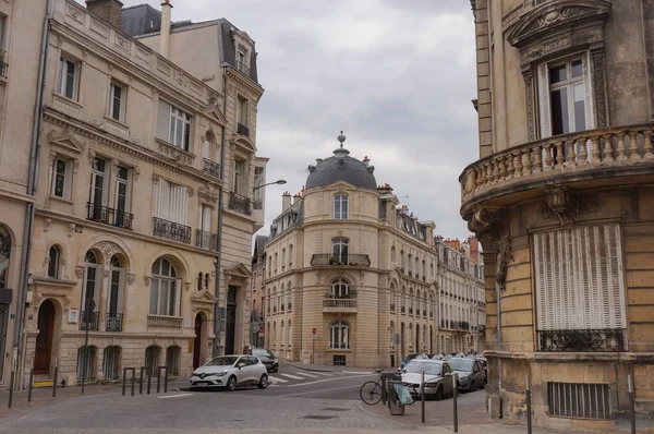 Reims Frankreich April 2021 Stadthäuser Aus Dem Jahrhundert Der Ecke — Stockfoto