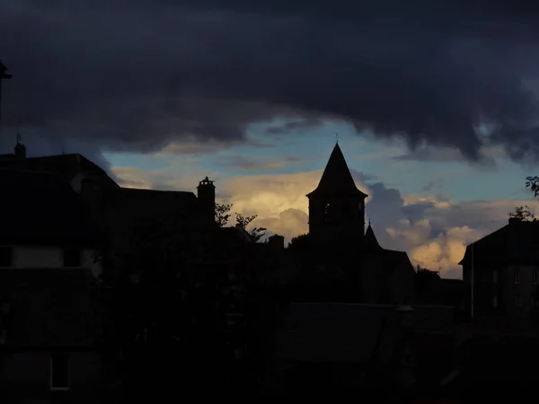 Stormy Weather Big Clouds French Village Nasbinals Silhouette Houses Dark — Stock Photo, Image