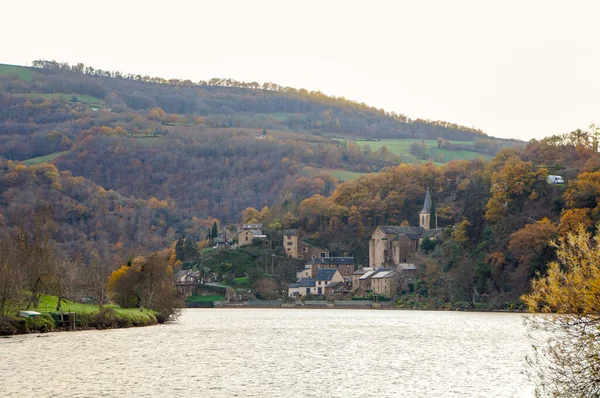 Tarihsel Kilisesinin Tarn Nehri Nin Fransa Nın Güneyinde Kırsal Aveyron — Stok fotoğraf