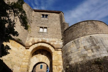 Fransa şehrindeki antik mimari görüşü