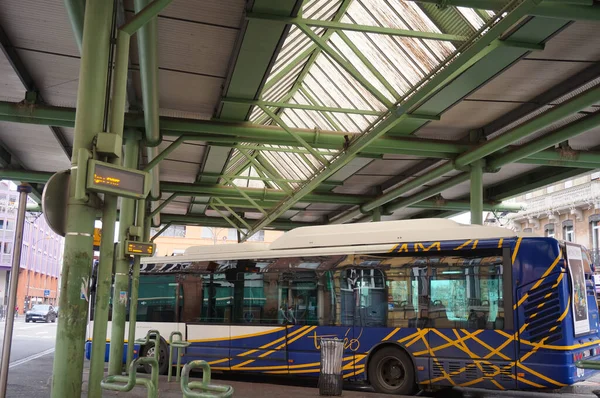 Toulouse Frankreich Dezember 2020 Ein Von Tisseo Betriebener Stadtbus Parkt — Stockfoto
