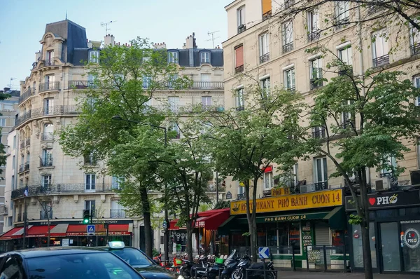 París Francia Abril 2022 Edificios Apartamentos Restaurantes Negocios Vietnamitas Chinos — Foto de Stock