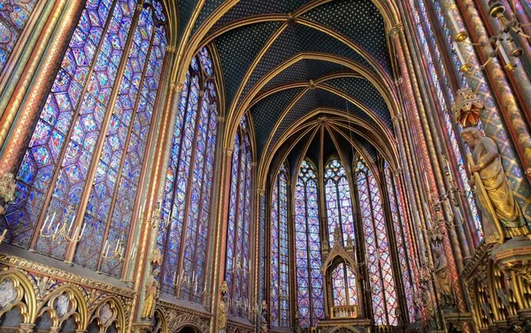 Paris France July 2019 Impressive Stained Glass Windows Interior Nave — Stock Photo, Image