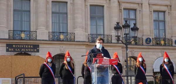 stock image Paris, France - Oct. 10, 2020 - Speech of Albric Dumont, the young Vice-President of La Manif Pour Tous, at a manifestation in defense of the family and against modern slavery and fatherless MAP