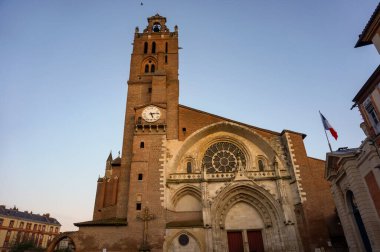 Saint Stephen Katedrali (Cathdrale Saint-tienne), Fransa 'nın Toulouse kentindeki Orta Çağ Güney Gotik simgesi.