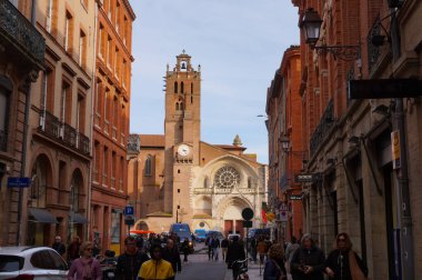Saint-Etienne Katedrali 'nin çan kulesi, Toulouse, Güney Fransa