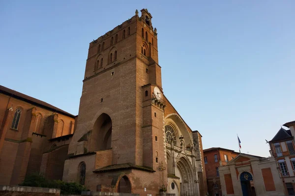 Saint Stephen Katedrali (Cathdrale Saint-tienne), Fransa 'nın Toulouse kentindeki Orta Çağ Güney Gotik simgesi.