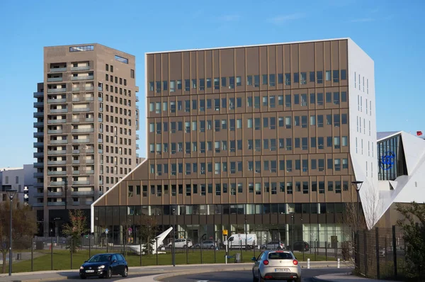 フランス トゥールーズ 2023年5月 モントゥーラン航空宇宙の新しいビジネス地区の近代的なオフィスと住宅の建物 メルケーター オーシャン インターナショナルが本社を置くタワーを含む — ストック写真