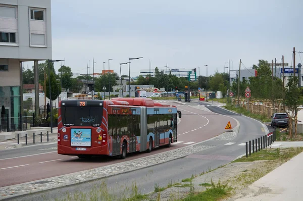 Toulouse Frankreich Juni 2023 Ein Roter Gelenkbus Des Transportunternehmens Tisso — Stockfoto