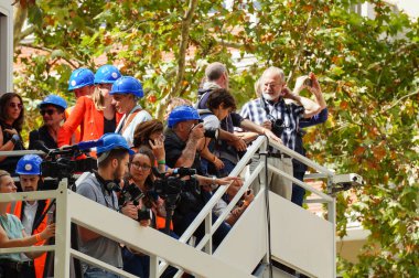 Toulouse, Fransa - 31 Ağustos 2023 - C metro hattının inşası için Franois Verdier Savaş Anıtı 'nın yapılandırılması: yetkililer, personel üyeleri ve gazeteciler karargahtan etkinliğe katıldı