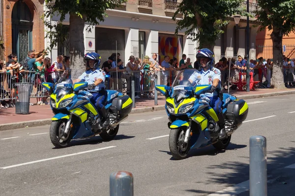 Toulouse Frankrike Juli 2023 National Gendarmerie Officerare Fransk Militärpolis Rida Royaltyfria Stockfoton