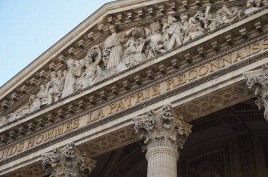 Paris, Fransa - 5 Eylül 2023 - 18. yüzyıl Panthon 'unun Neoklasik Cephesi, 
