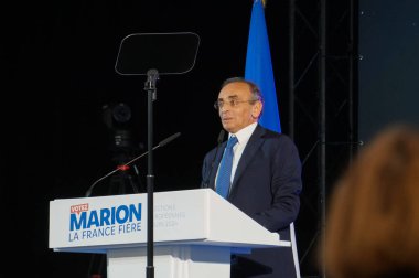 Palavas-les-Flots, Fransa - 6 Nisan 2024 - Muhafazakar Parti Reconqute genel başkanı Eric Zemmour, Avrupa Parlamentosu seçimlerinin siyasi kampanyası sırasında bir konuşma yaptı.