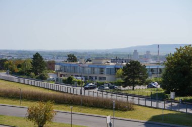 Reims, Fransa - 9 Eylül 2023 - Moulin de la Housse 'daki ana üniversite restoranı, Reims Bilim Kampüsü Champagne-Ardenne Üniversitesi (URCA), hükümet kuruluşu CROUS