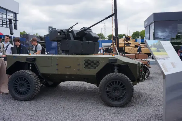 stock image Paris Nord Villepinte, France - June 20, 2024 - Centurio X20, new French unmanned ground vehicle (UGV) by Nexter Robotics (KNDS), based on Sogeclair Phobos platform and armed with 20mm and 7.67mm guns