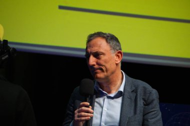 Toulouse, Fransa - 27 Mart 2025 - Toulouse ComUE Başkanı Prof. Michal Toplis ve Toulouse Üniversitesi Araştırma Başkan Yardımcısı Prof. Matthieu Arlat, BPI France 'ın Deeptech Tour' unda