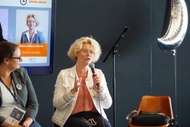 Aussonne, Fransa - 16 Mayıs 2025 - ISAE-SUPAERO (Fransız Yüksek Havacılık ve Uzay Enstitüsü) Genel Müdürü M- H. Baroux, Toulouse Uzay Festivali 'nde konuşuyor