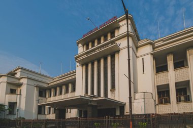 Jakarta, Endonezya - Mandiri Müzesi 'nin 7 Mayıs 2024 Neoklasik cephesi, Jakarta' nın eski kasabası Kota Tua, bir zamanlar Nederlandsche Handel-Maatschappij 'in (NHM)