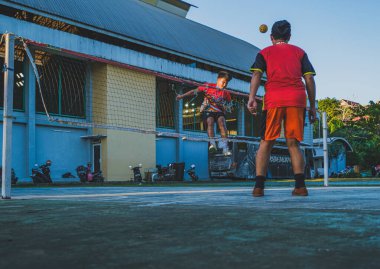 Balikpapan, Endonezya - 1 Ağustos 2024. Sepak Takraw, Güneydoğu Asya kökenli geleneksel bir spordur..