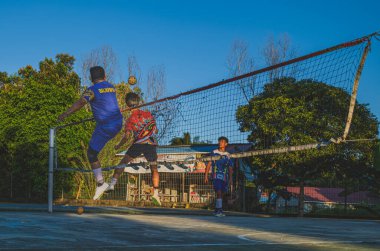 Balikpapan, Endonezya - 1 Ağustos 2024. Sepak Takraw, Güneydoğu Asya kökenli geleneksel bir spordur..