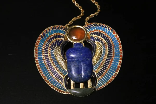 Nyaklánc Szkarabeusz Medállal Tutanhamon Sírjából — Stock Fotó