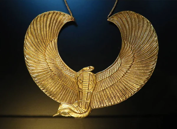 Szárnyas Kobra Aranyban Tutankhamon Sírjából — Stock Fotó