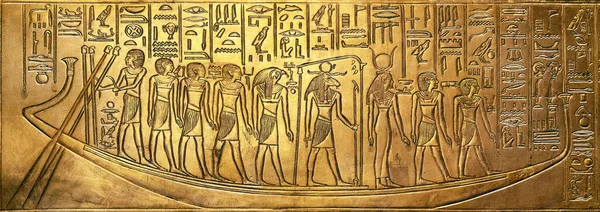 Bas Lättnad Med Egyptiska Gudar Båt Från Tutankhamun Grav — Stockfoto