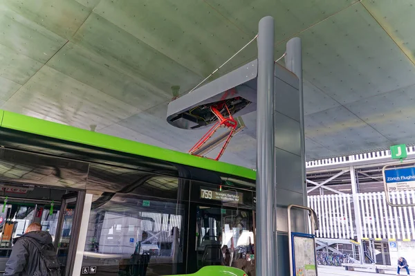 Ladestation Für Die Vbg Elektrobuslinie 759 Mit Stromverbraucher Schweizer Flughafen — Stockfoto