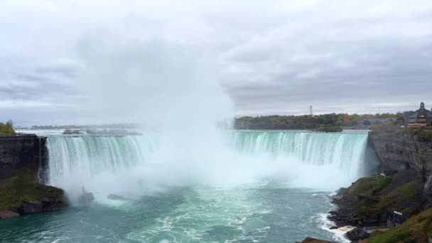 Niagarafallen Hösten Full Flod Och Hästskofall Vacker Utsikt Över Den — Stockvideo