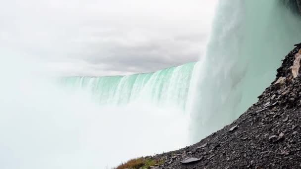 Förtjusande Niagarafallen Fantastisk Utsikt Över Fallande Vatten Makrofotografier Utsikt Över — Stockvideo