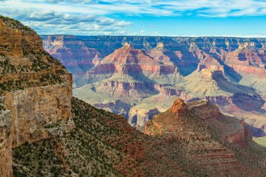 Grand Kanyon Milli Parkı Arizona, ABD. Panoramik Grand Canyon gösterilen. Büyük Kanyon, Arizona hava görünümünü. Büyük Kanyon Arizona günbatımı manzara bulutlar.