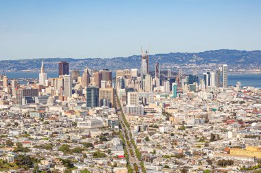 San Francisco gökyüzü manzarası. San Francisco şehir merkezinin havadan görüntüsü. San Francisco şehir merkezi gökdelenlerin hava manzarası