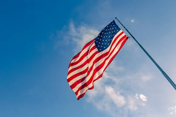 American Usa Flag Flagpole Waving Wind Usa Flag Waving United — Stock Photo, Image