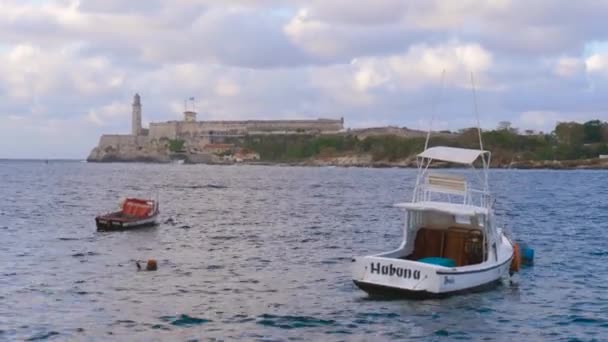 Havana Cuba Jan 2022 Tourist Boats Water Front Morro Castle — Stock Video