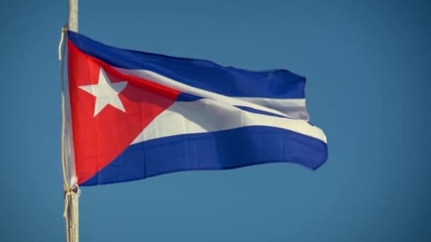 Медленное Движение Кубинского Флага Кубинский Флаг Развевается Ветру Крупным Планом — стоковое видео