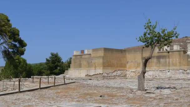 ギリシャ ヘラクライオン 2022年7月15日 テセウスがミノタウロスを殺した世界的に有名なミノス王のクノッソス宮殿 青銅器時代の有名な建築物の遺跡 ミノア文明 — ストック動画