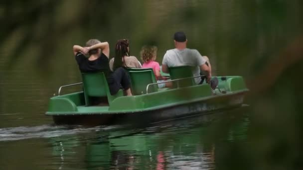 Mummelsee Allemagne Juillet 2022 Vue Sur Lac Sur Rive Dans — Video
