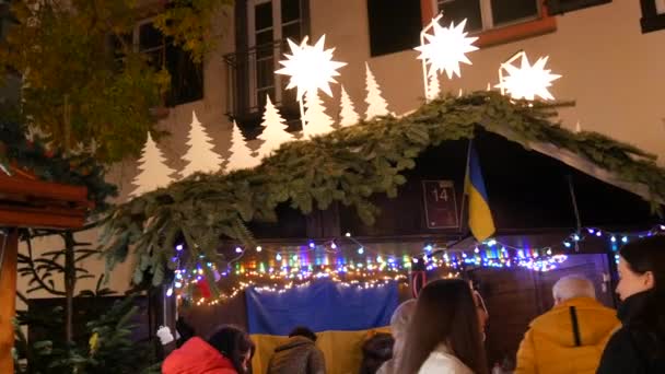 November 2022 Offenburg Germany Christmas Market Night Ukrainian Tent Various — Stock Video