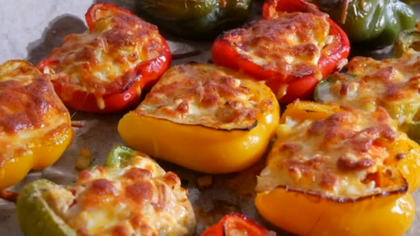 Halves Yellow Red Green Pepper Paprika Delicious Stuffed Meat Baked — Stock Video