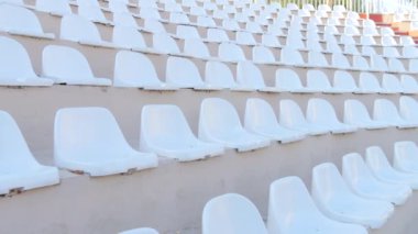 Stadyumdaki boş koltukların aeiral görüntüsü
